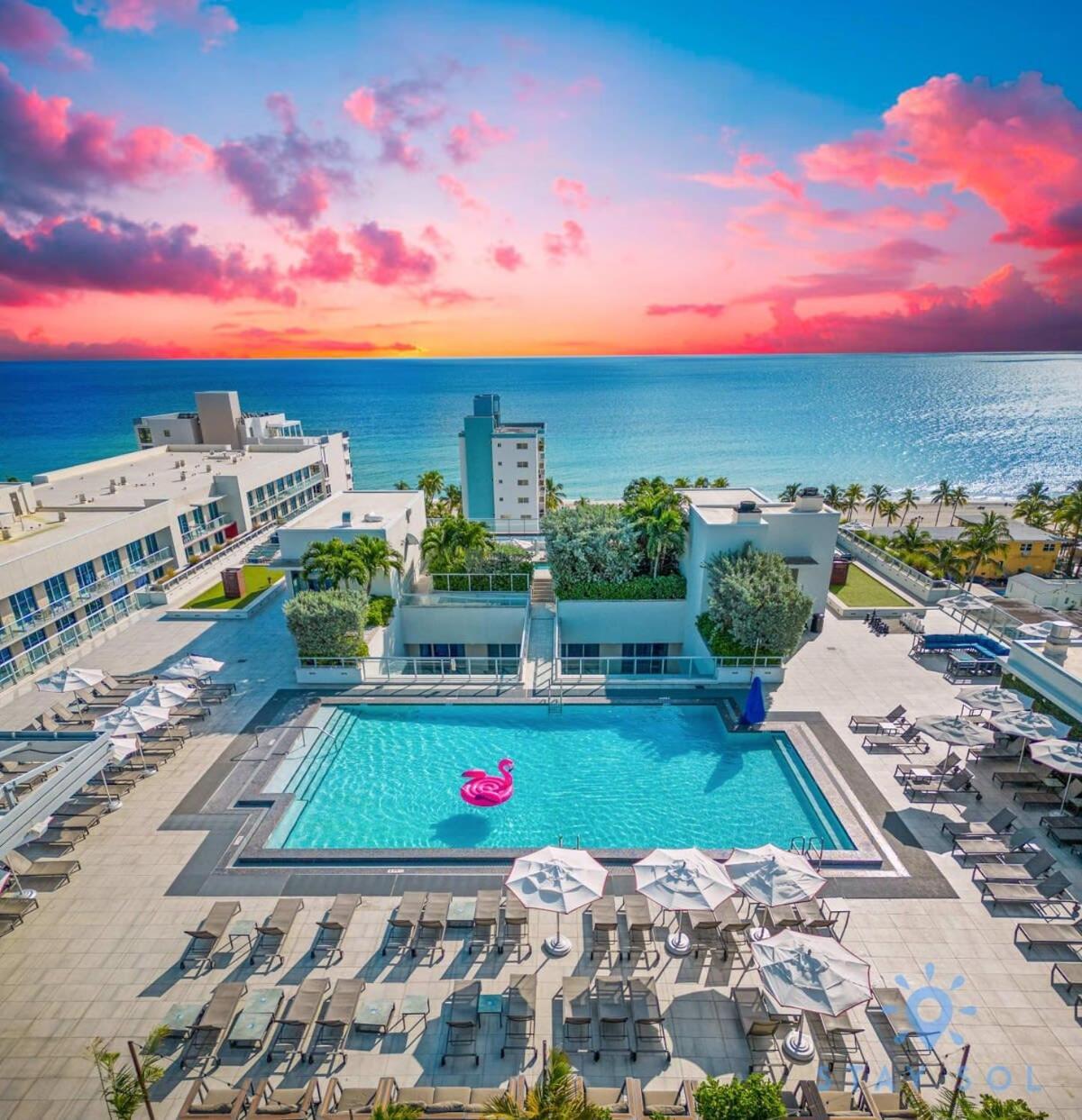 Rooftop Pool - Balcony - Hollywood Beach Broad - Walk Exterior foto